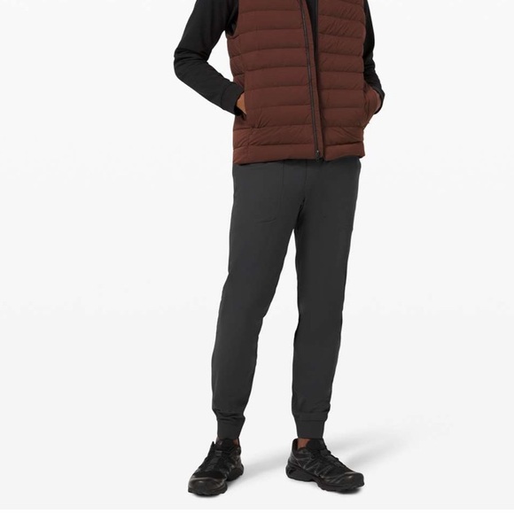lululemon athletica ABC Jogger in Obsidian - Picture 1 of 5